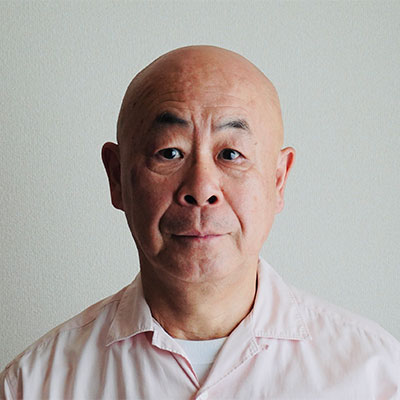 審査員3